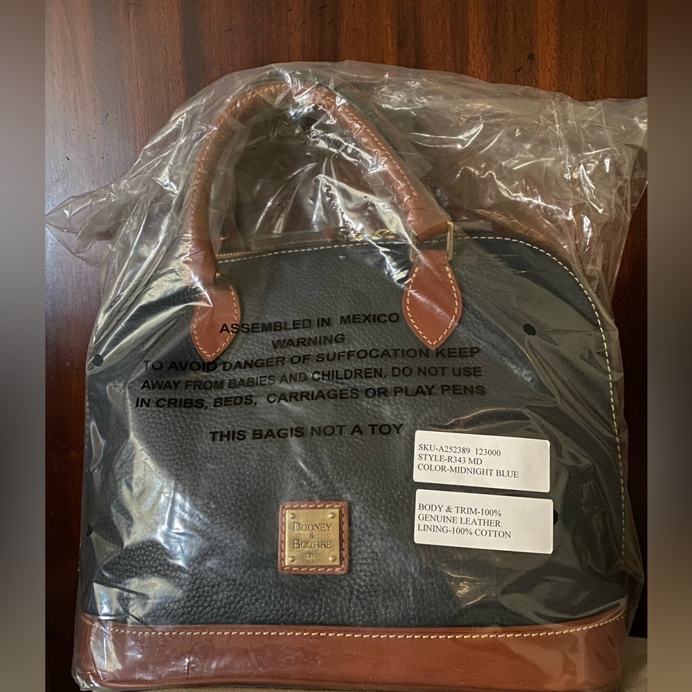Dooney and Bourke Pebble Grain Zip Zip Satchel NWT